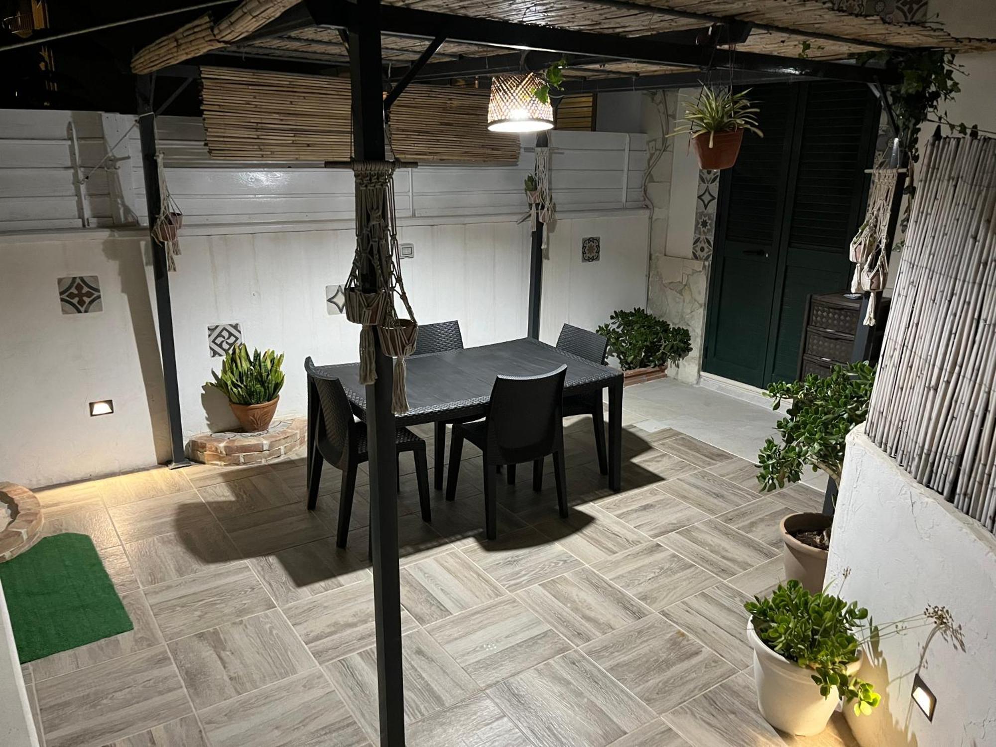 Holiday Rooms Ninfa Avola Exterior foto
