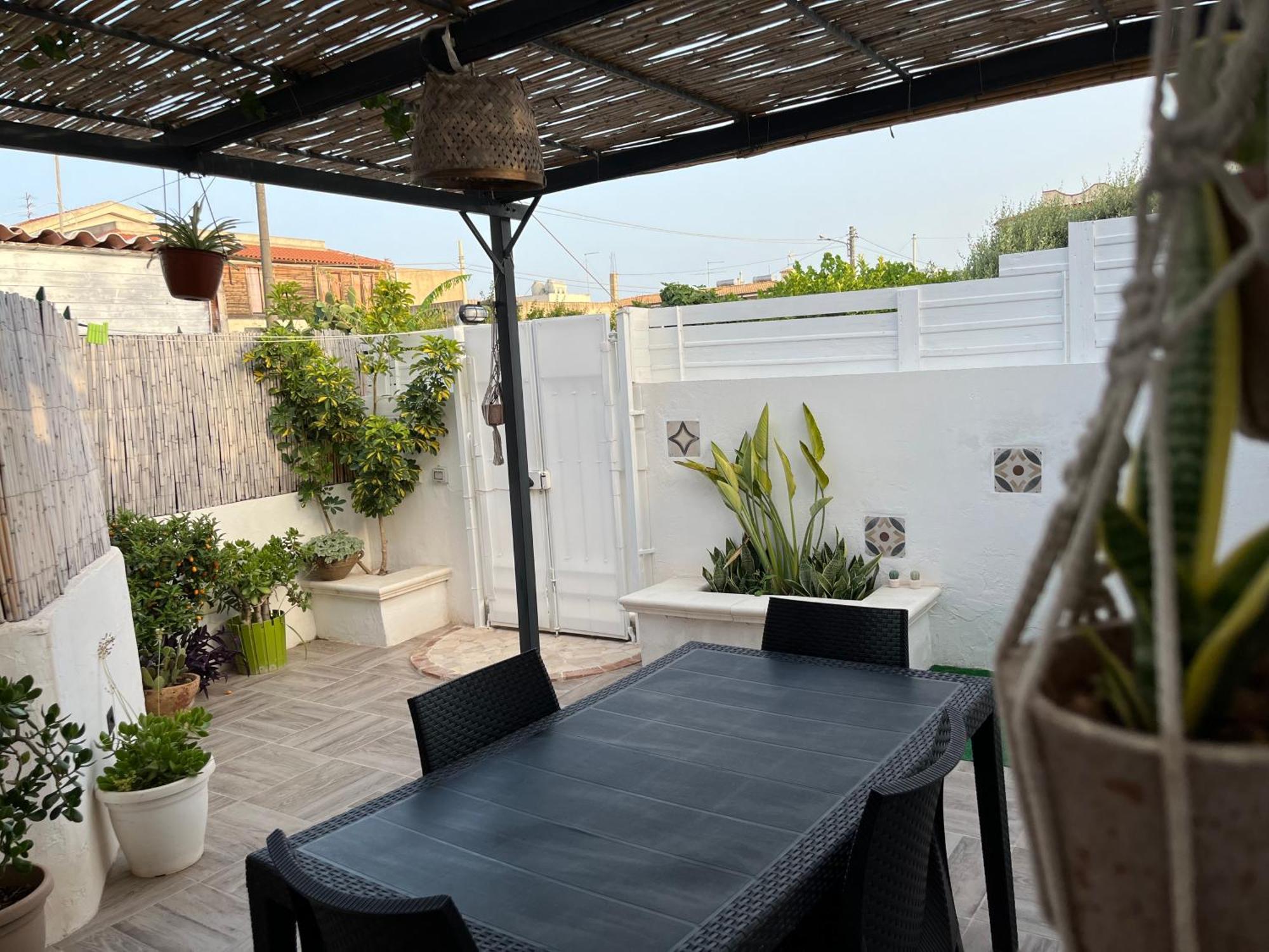 Holiday Rooms Ninfa Avola Exterior foto